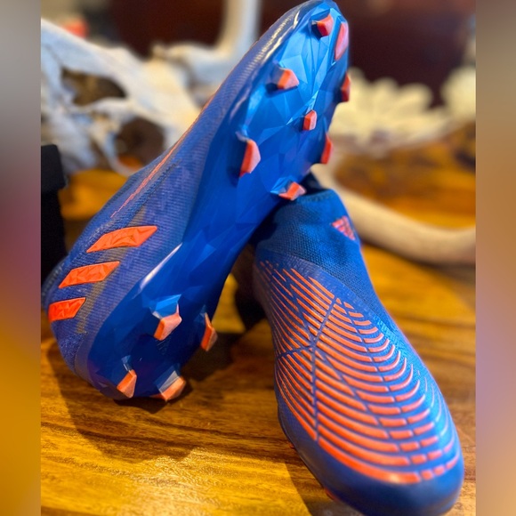 ADIDAS Predators - Picture 6 of 7